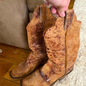 Justin’s Boots (Women’s)